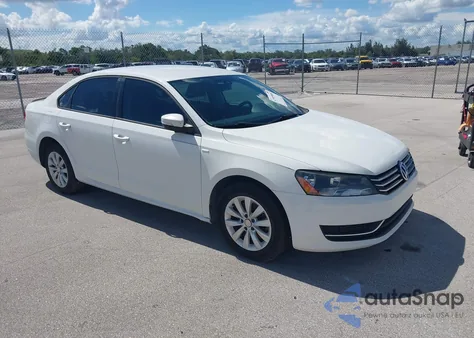 2015 Volkswagen Passat 1.8T Wolfsburg Edition from USA, damaged, VIN 1VWAT7A38FC002676